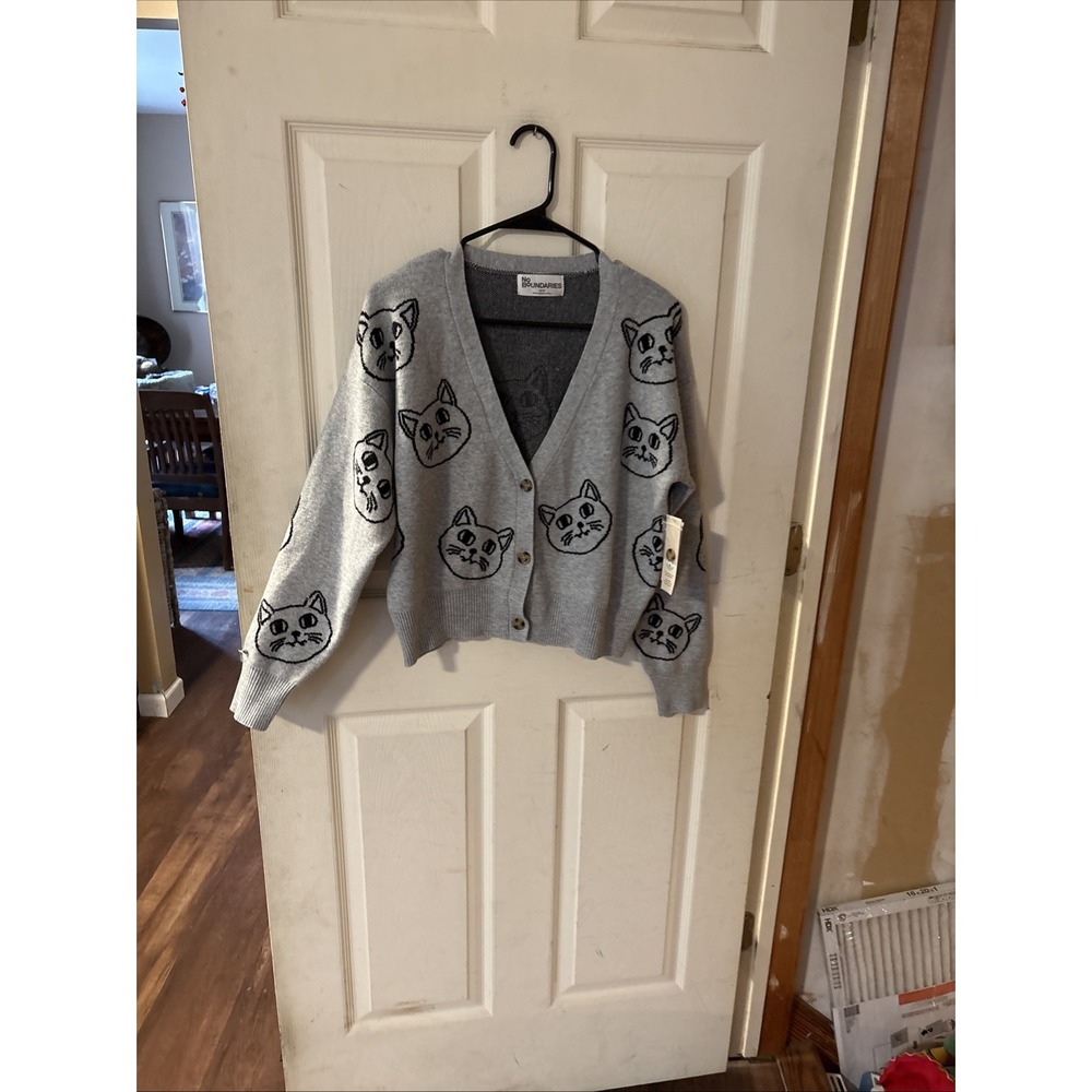 No Boundaries gray Cat knit sweater cardigan size Small 4-6